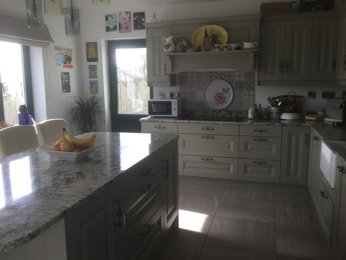 Tullybeggs B&B Clifden Eksteriør billede