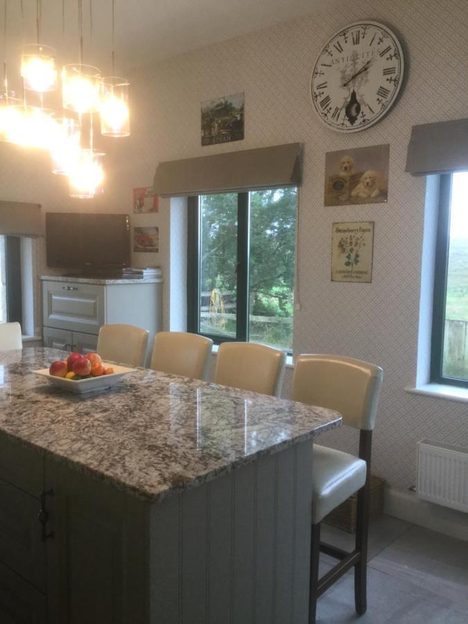 Tullybeggs B&B Clifden Eksteriør billede